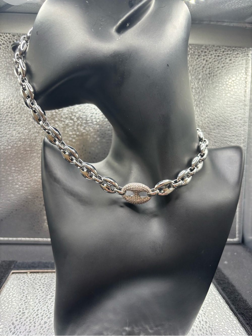 Pavé Oval Accent Silver-Tone Chain Necklace